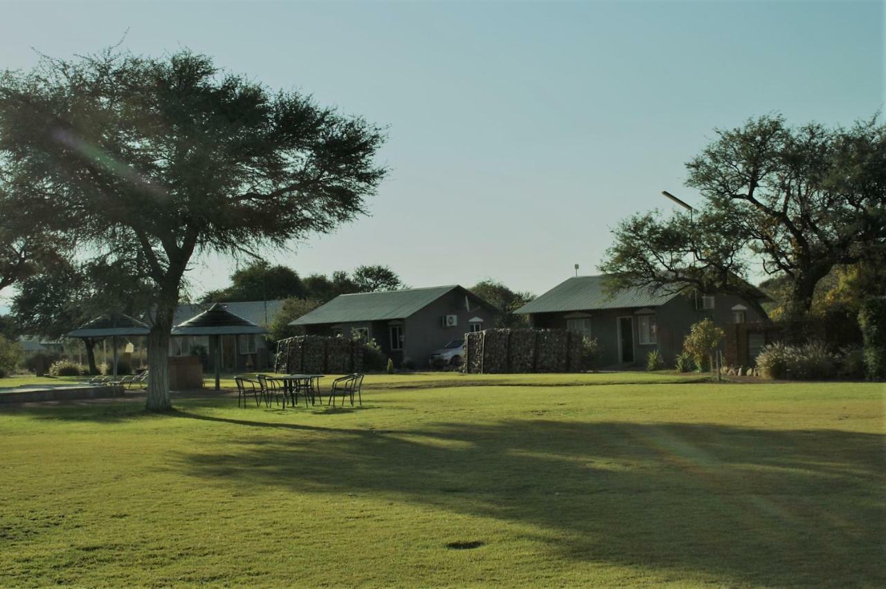 Out Of Nature Country Lodge Windhoek Exterior foto